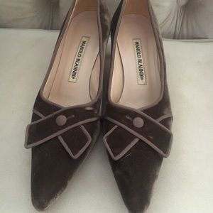 Manolo Blahnik kitten heels, size 36 1/2